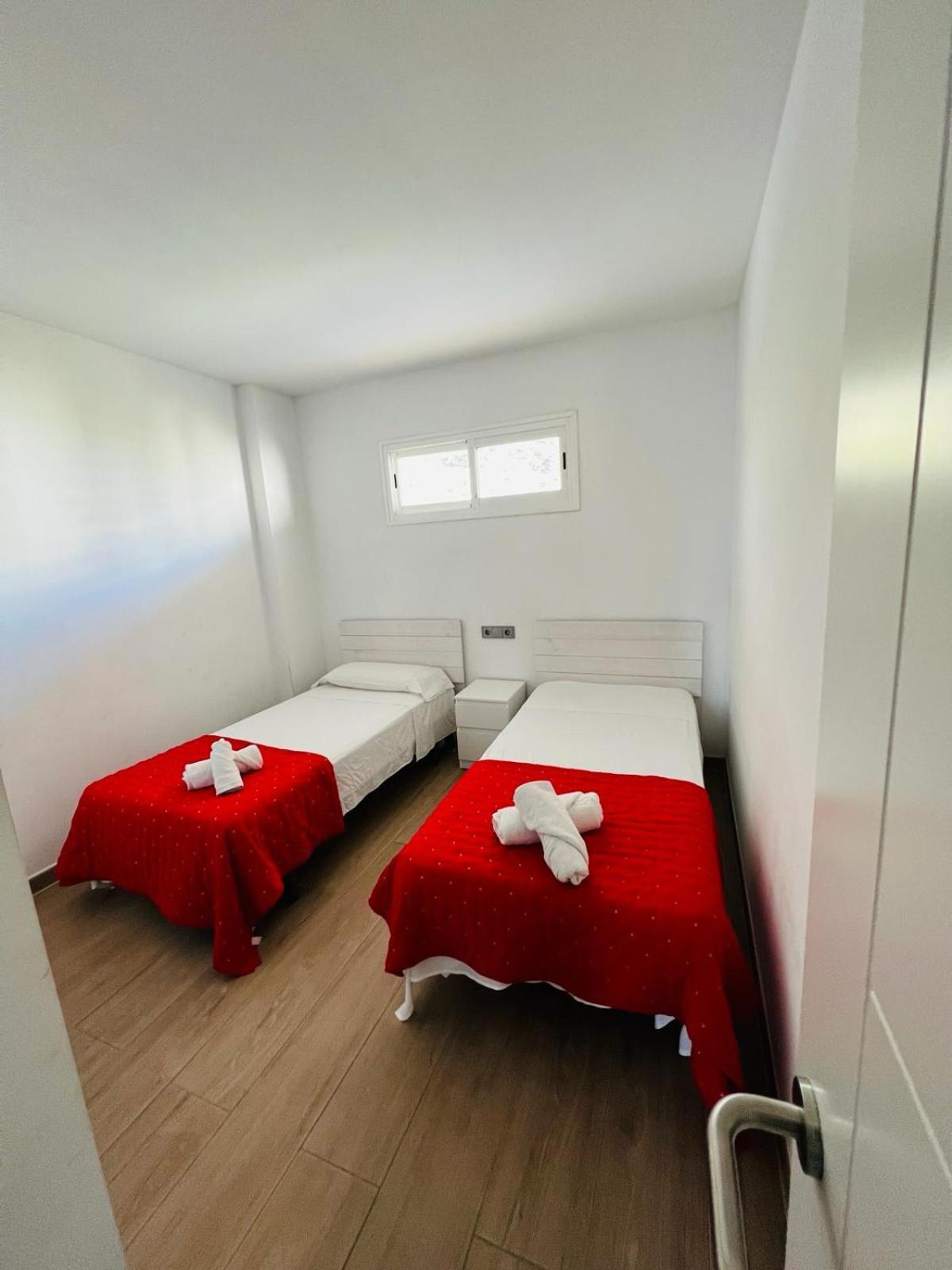 Bright Apartment In Puerto Alcudia Port de Alcudia  Bagian luar foto